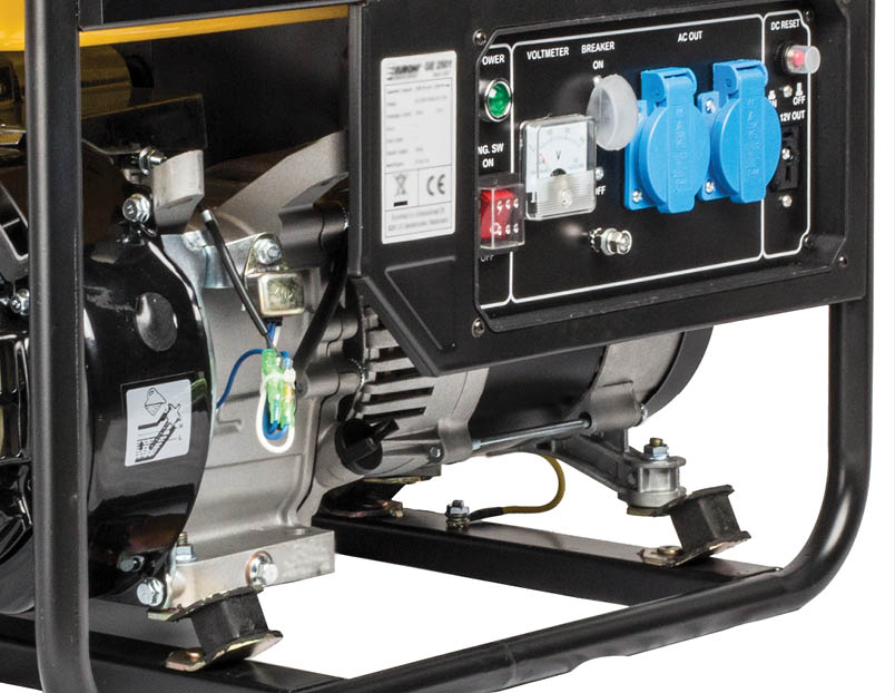  Electric AC generator alternator, isolated on white   Portable gasoline generator  isolated white background